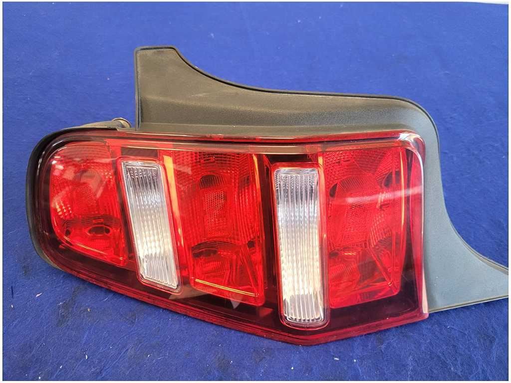 2010 - 2012 Ford Mustang GT S197 Driver Rear Taillight Brake Light Lamp 2759 - The Parts Farm