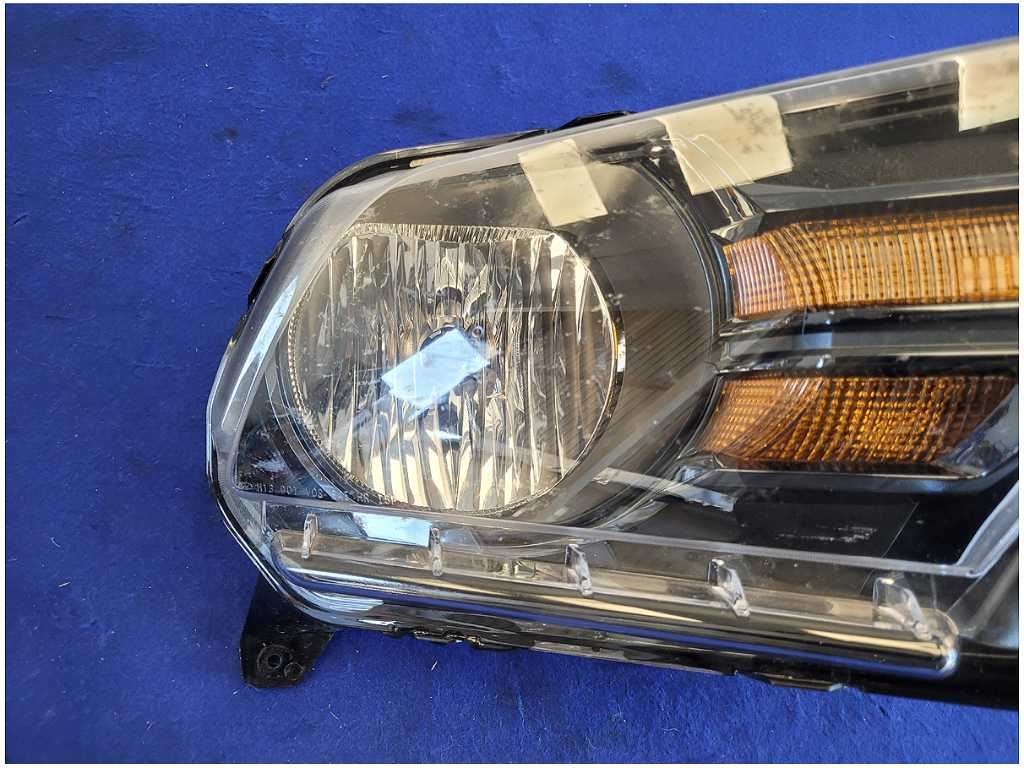 2010 - 2012 Ford Mustang GT S197 Passenger Front Headlight Lamp Light 2773 - The Parts Farm