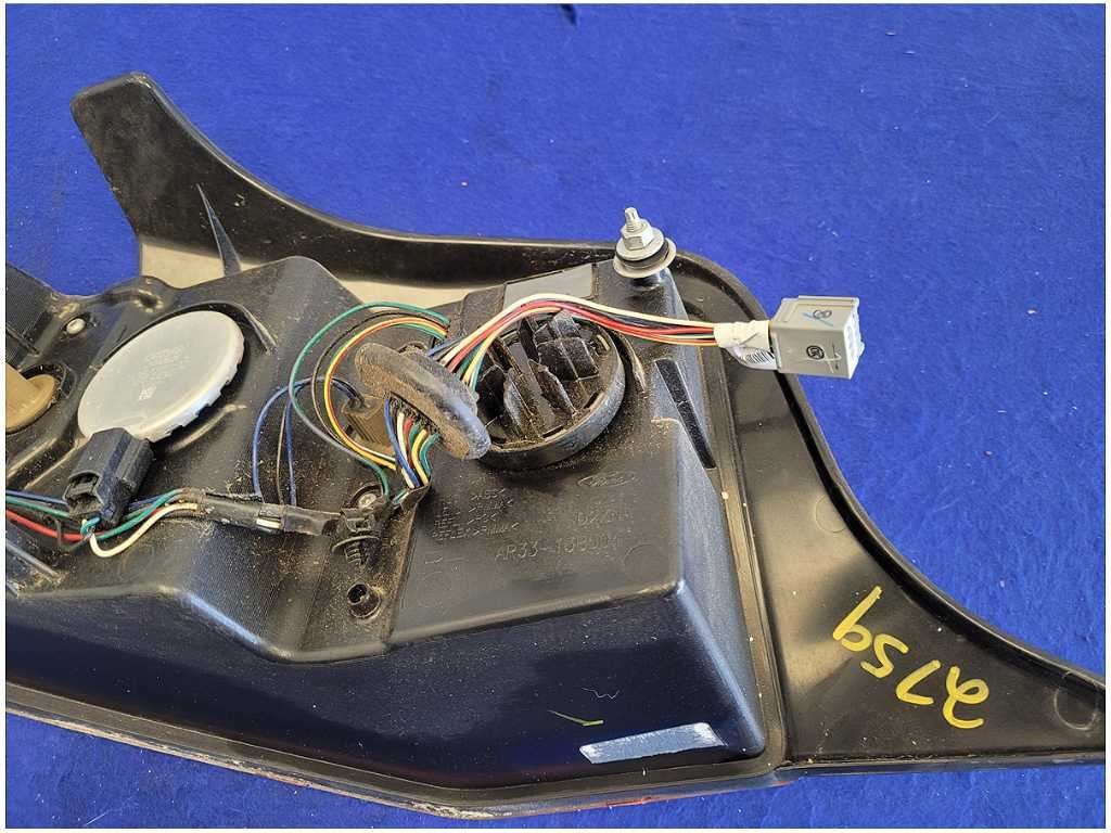 2010 - 2012 Ford Mustang GT S197 Passenger Rear Taillight Brake Lamp Light 2759 - The Parts Farm