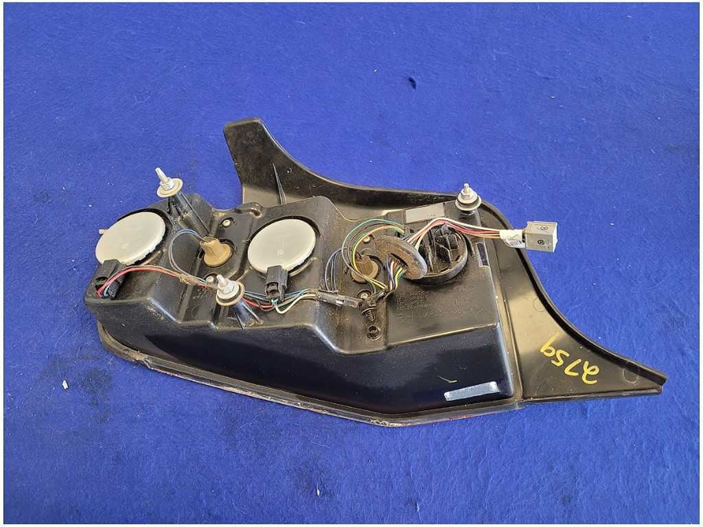 2010 - 2012 Ford Mustang GT S197 Passenger Rear Taillight Brake Lamp Light 2759 - The Parts Farm