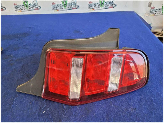 2010 - 2012 Ford Mustang GT S197 Passenger Rear Taillight Lamp Light Brake 2807 - The Parts Farm
