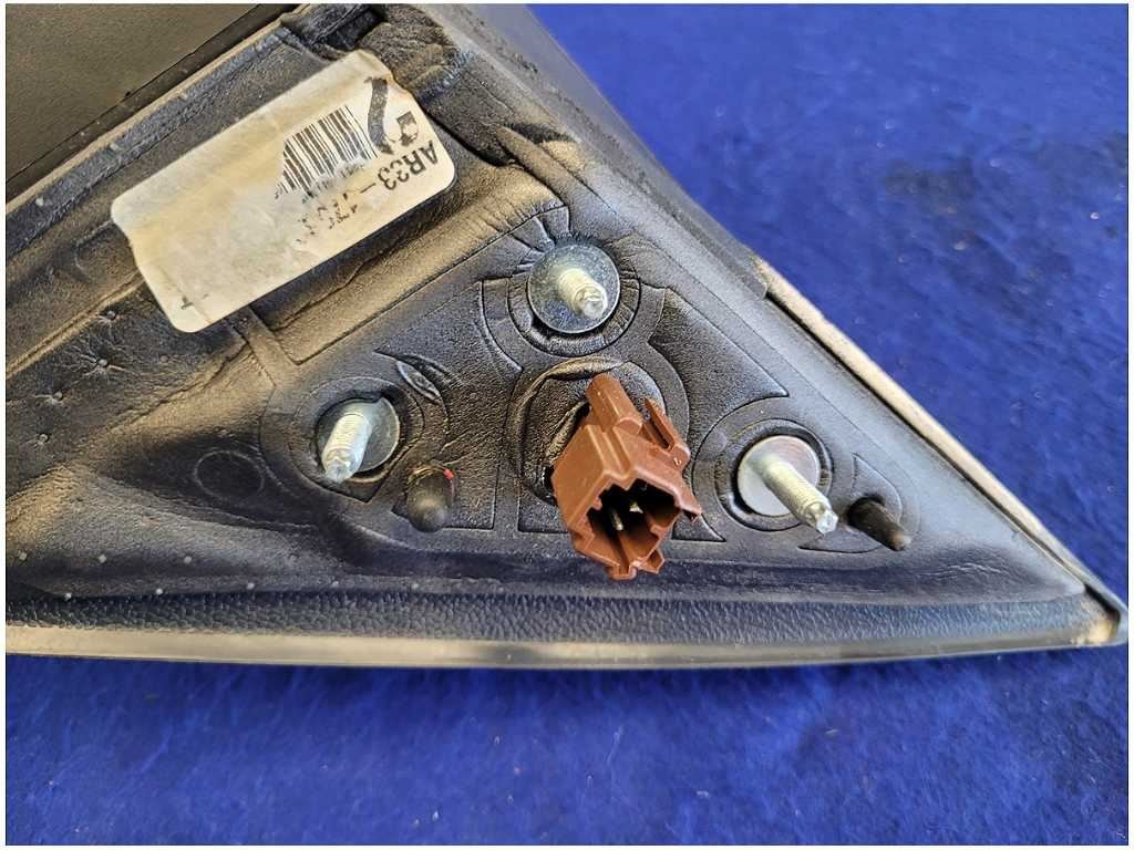 2010 - 2012 Ford Mustang GT S197 Passenger Rear View Mirror Paint D3 27c59 - The Parts Farm