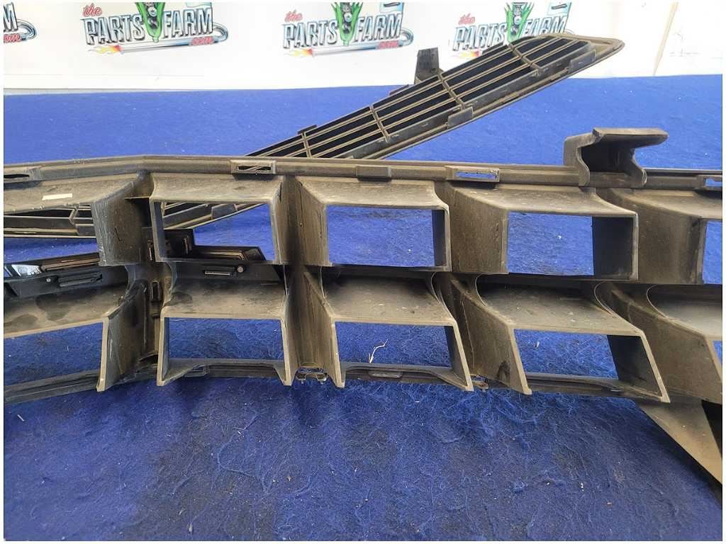2010 - 2013 Chevrolet Camaro SS Front Pair Bumper Grills Upper Lower 2811 - The Parts Farm