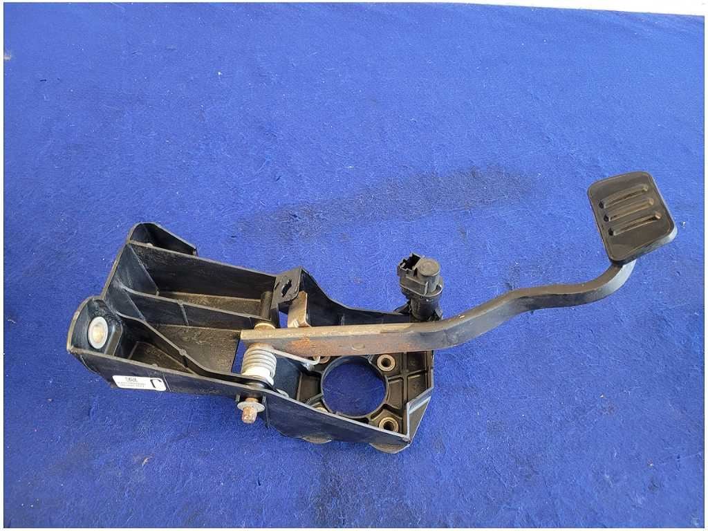 2010 - 2014 Ford Mustang GT 4.6L Brake Pedal Cage Automatic Transmission 2759 - The Parts Farm