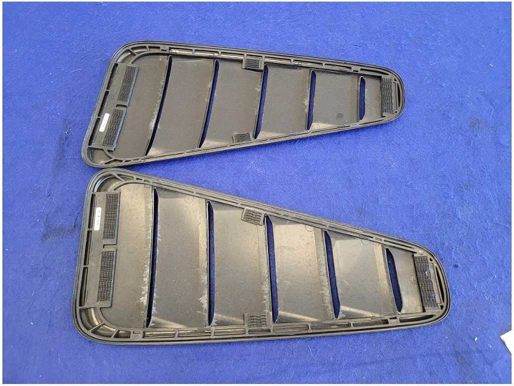 2010 - 2014 Ford Mustang GT Pair Side Quarter Window Louvers Paint UA 2773 - The Parts Farm
