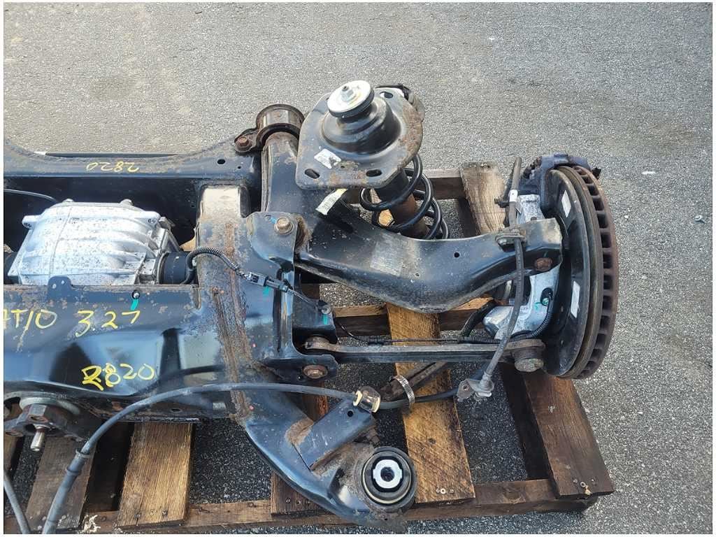 2010 - 2015 Chevrolet Camaro SS 3.27 Carrier Rear Axle Gear Auto Trans A/T 2820 - The Parts Farm