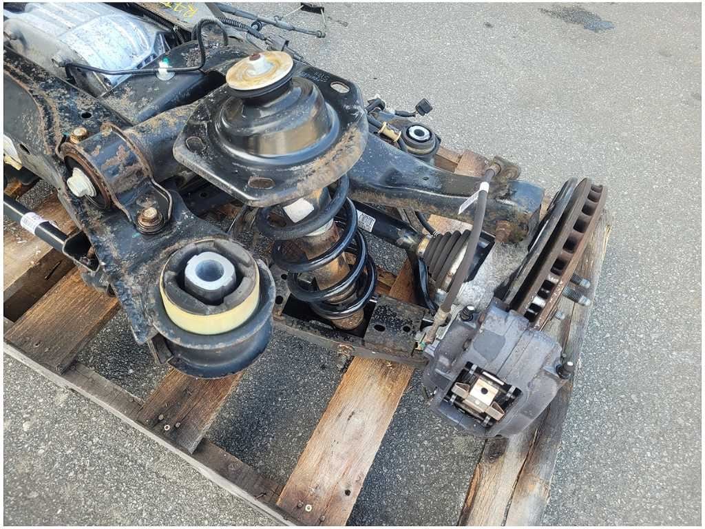 2010 - 2015 Chevrolet Camaro SS 3.27 Carrier Rear Axle Gear Auto Trans A/T 2820 - The Parts Farm