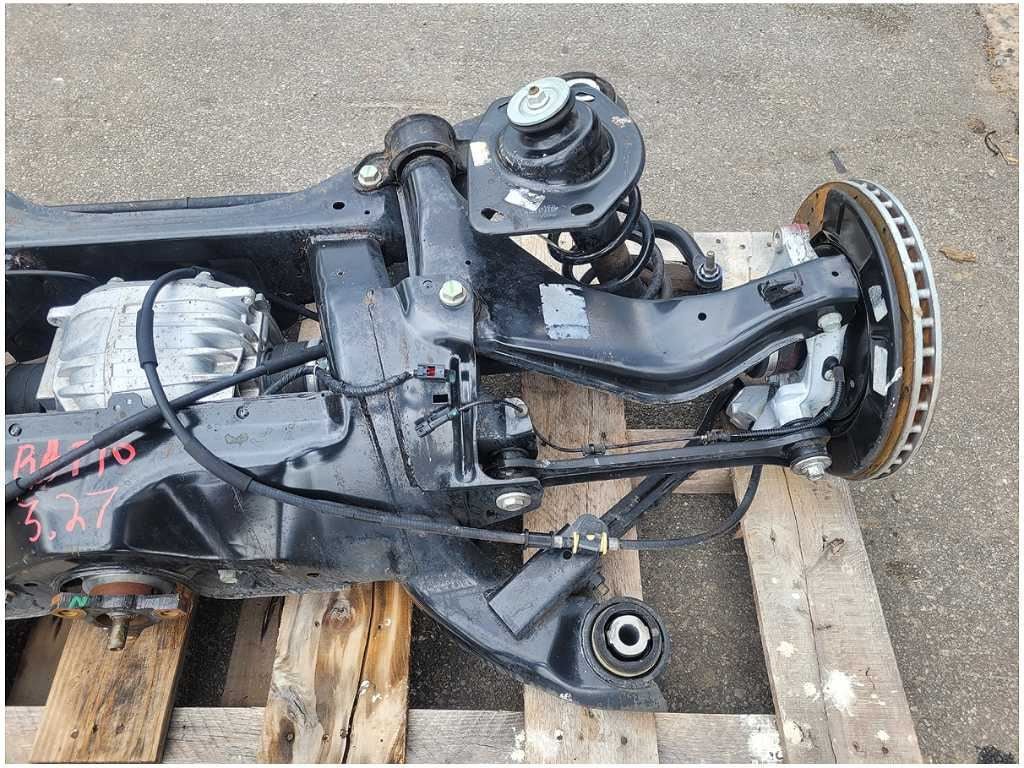 2010 - 2015 Chevrolet Camaro SS 3.27 Rear Axle Differential Carrier A/T 2727 - The Parts Farm