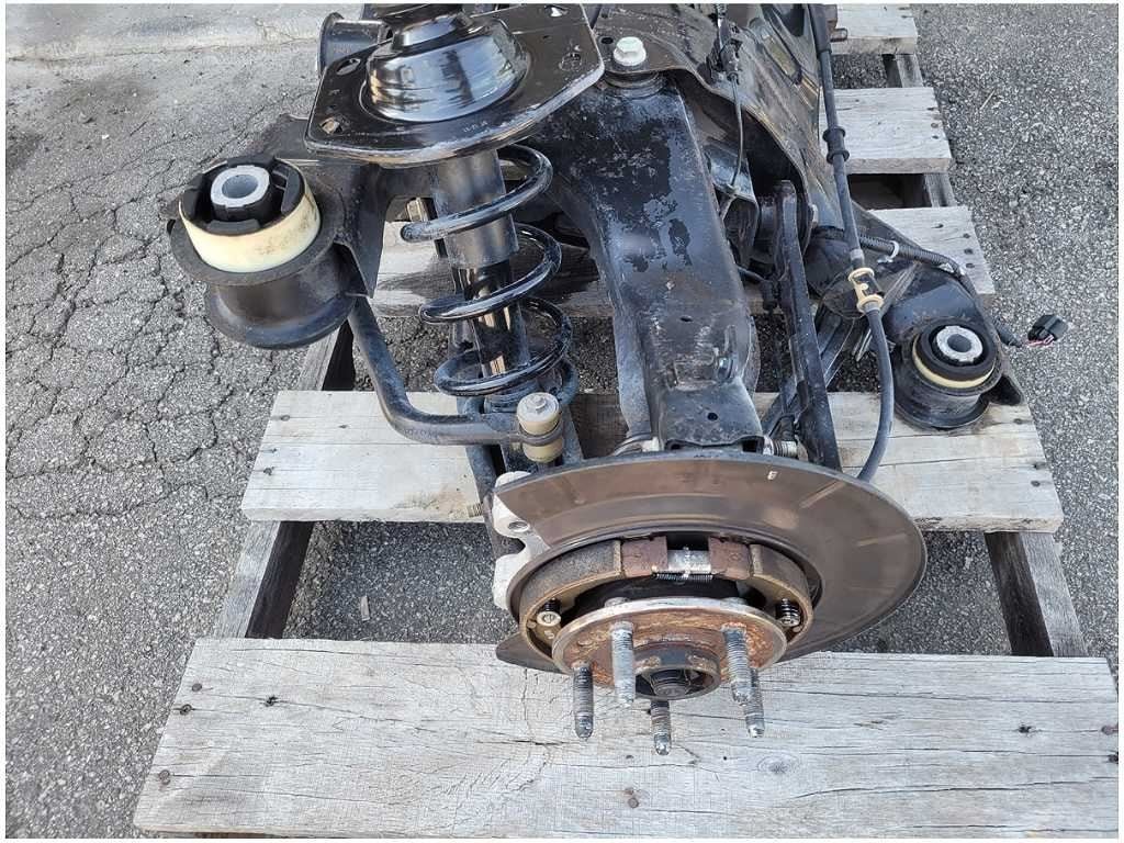 2010-2015 Chevrolet Camaro SS 3.27 Rear Axle Differential Carrier A/T 2889 - The Parts Farm