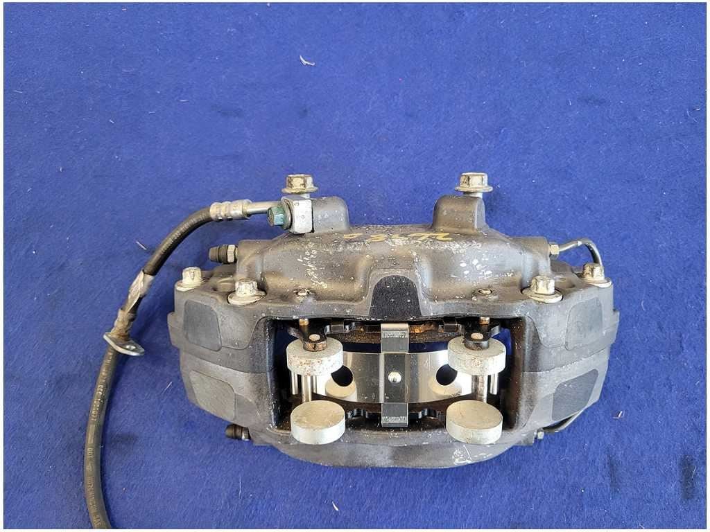 2010 - 2015 Chevrolet Camaro SS 6.2L Driver Front Brembo Brake Caliper 2698 - The Parts Farm