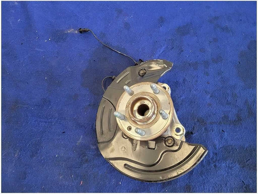 2010 - 2015 Chevrolet Camaro SS 6.2L Driver Front Spindle Knuckle Hub 2865 - The Parts Farm