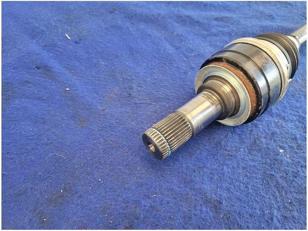 2010 - 2015 Chevrolet Camaro SS 6.2L Driver Rear Axle Shaft Half IRS A/T 2865 - The Parts Farm