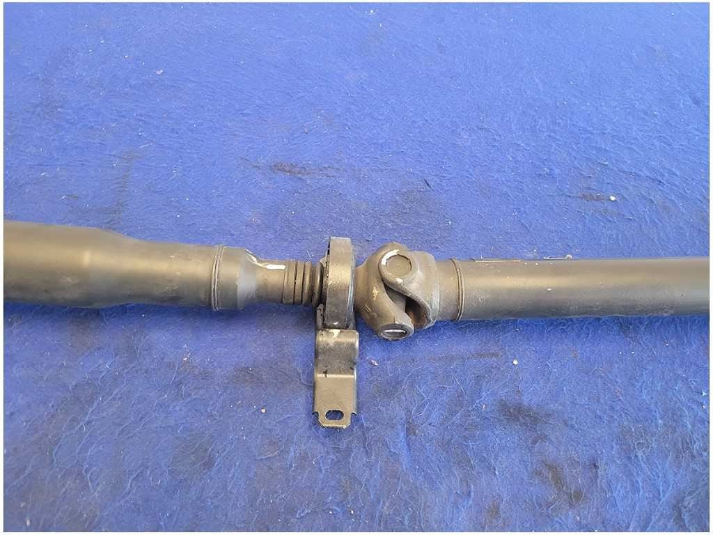 2010 - 2015 Chevrolet Camaro SS 6.2L Driveshaft Manual Transmission M/T 2811 - The Parts Farm