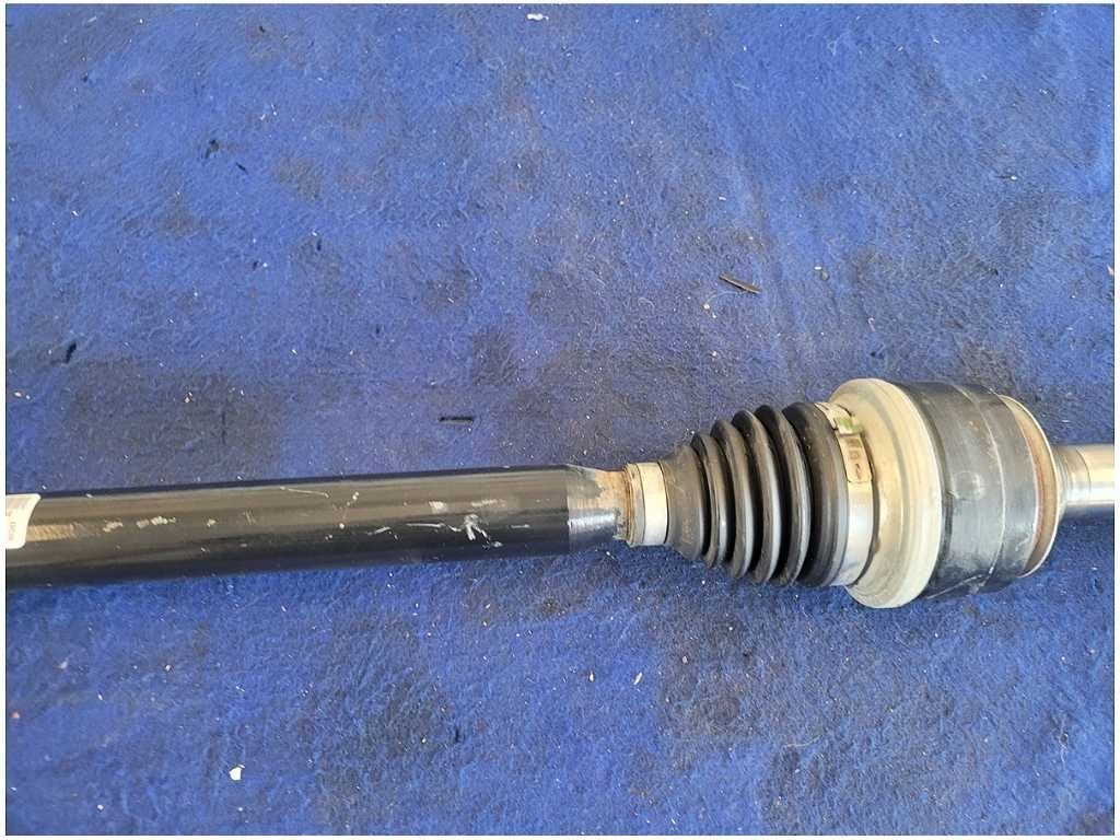 2010 - 2015 Chevrolet Camaro SS 6.2L Passenger Axle Shaft Half IRS A/T 2865 - The Parts Farm