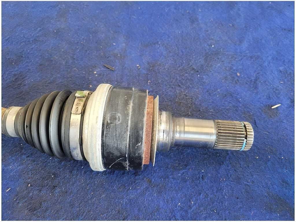 2010 - 2015 Chevrolet Camaro SS 6.2L Passenger Axle Shaft Half IRS A/T 2865 - The Parts Farm