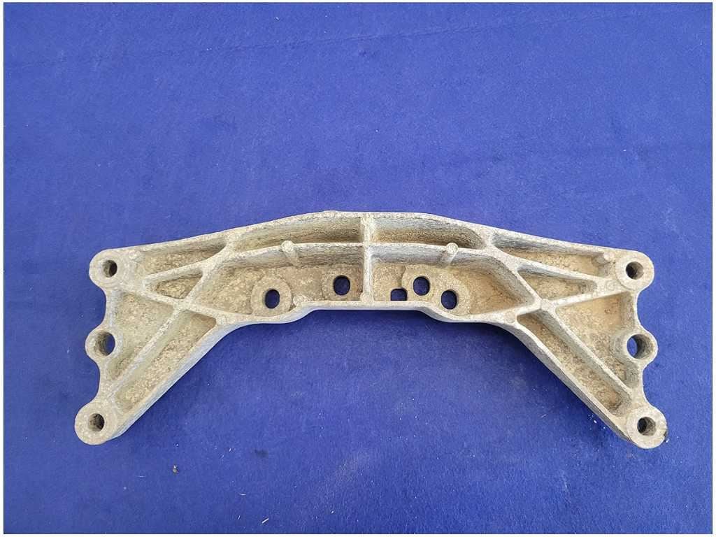 2010 - 2015 Chevrolet Camaro SS 6.2L Transmission Crossmember Mount Bracket - The Parts Farm