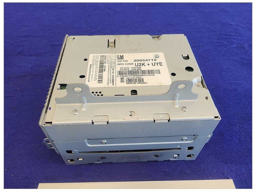 2010 - 2015 Chevrolet Camaro SS Audio Info Screen Radio Stereo Faceplate 2707 - The Parts Farm