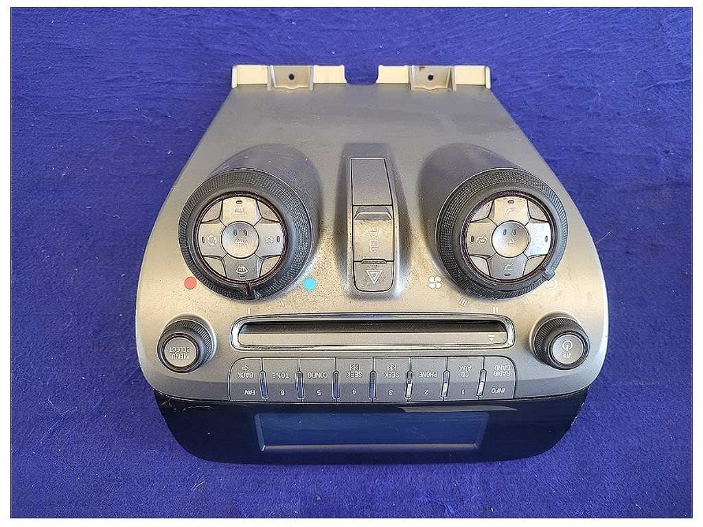 2010 - 2015 Chevrolet Camaro SS Audio Info Screen Radio Stereo Faceplate 2707 - The Parts Farm