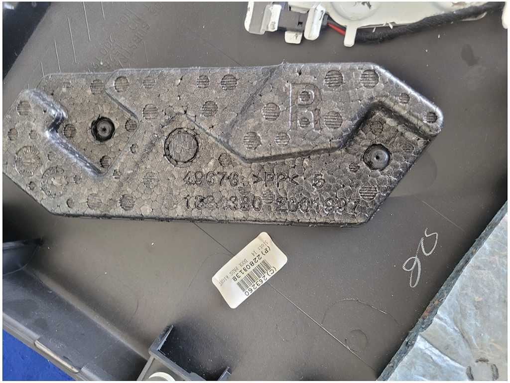 2010-2015 Chevrolet Camaro SS Coupe Pair Front Door Panels Card *Read 2889 - The Parts Farm