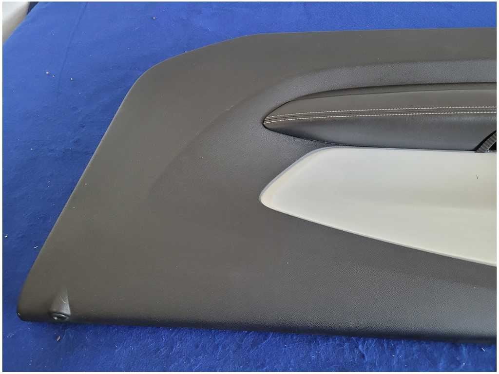 2010-2015 Chevrolet Camaro SS Coupe Pair Front Door Panels Card *Read 2889 - The Parts Farm