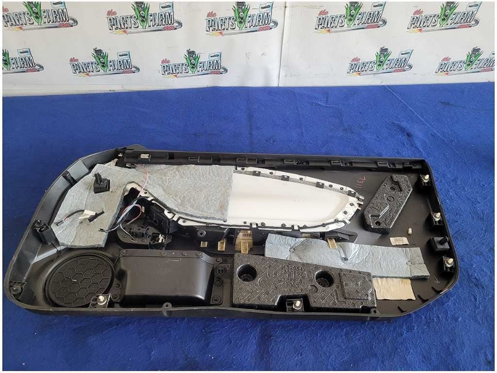 2010-2015 Chevrolet Camaro SS Coupe Pair Front Door Panels Card *Read 2889 - The Parts Farm