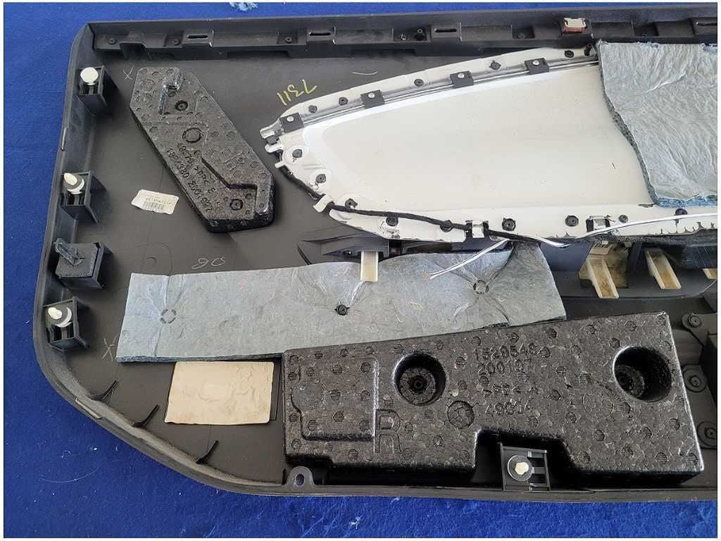 2010-2015 Chevrolet Camaro SS Coupe Pair Front Door Panels Card *Read 2889 - The Parts Farm