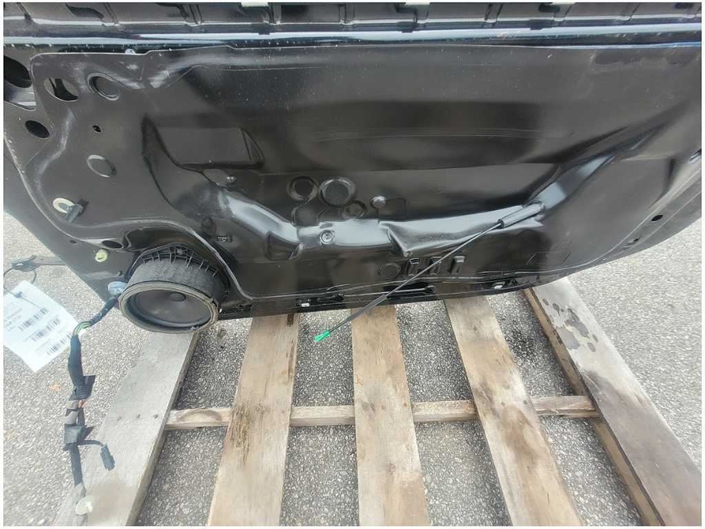 2010 - 2015 Chevrolet Camaro SS Coupe Passenger Door Front Shell Paint Black 2722 - The Parts Farm