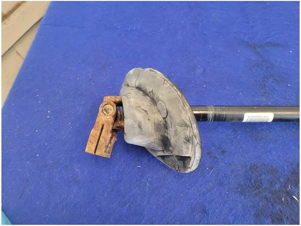 2010 - 2015 Chevrolet Camaro SS Intermediate Mid Shaft Steering Column 2820 - The Parts Farm