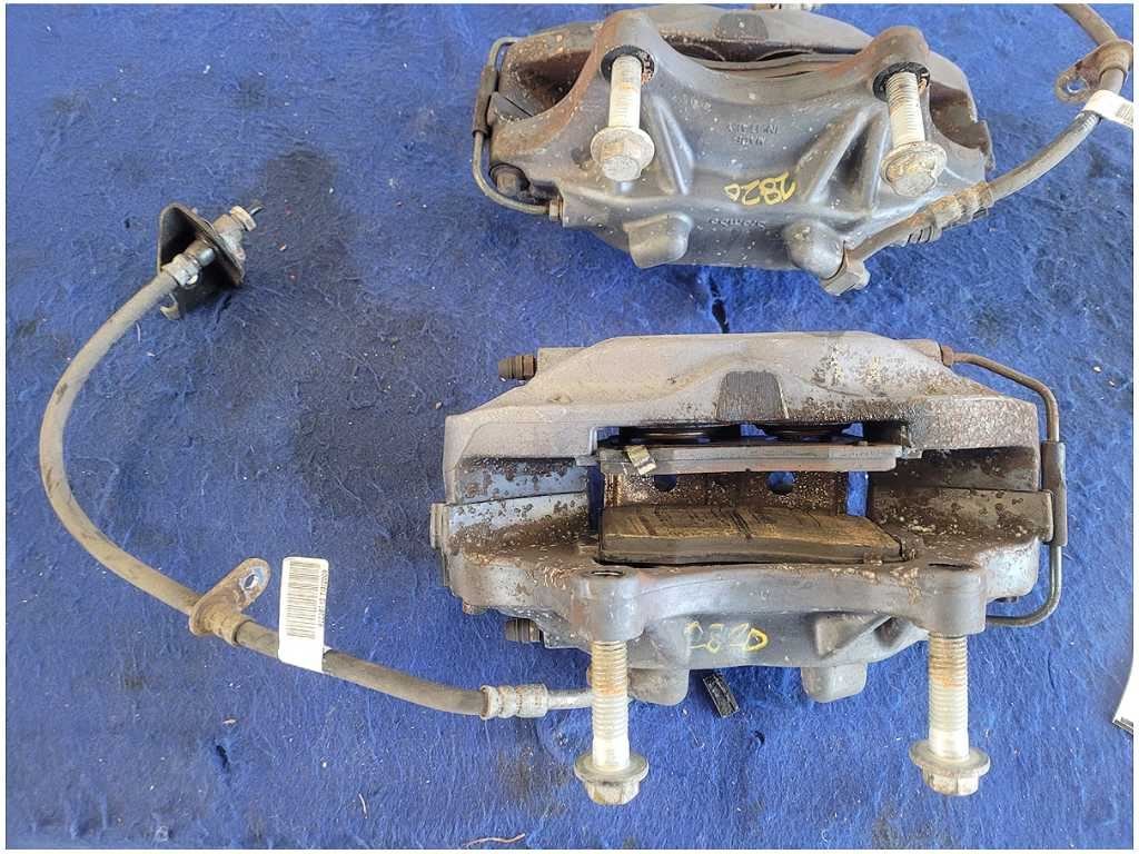 2010 - 2015 Chevrolet Camaro SS Pair Front Brembo Brake Calipers Pads 2820 - The Parts Farm