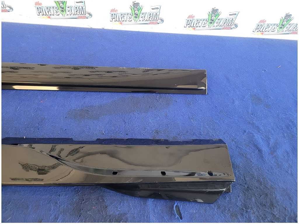 2010 - 2015 Chevrolet Camaro SS Pair Lower Rocker Panels Paint Black 2811 - The Parts Farm