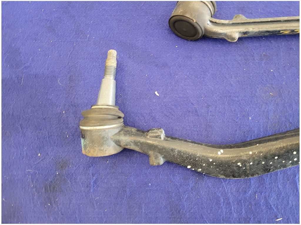 2010 - 2015 Chevrolet Camaro SS Pair Passenger Front Lower Control Arm 2732 - The Parts Farm