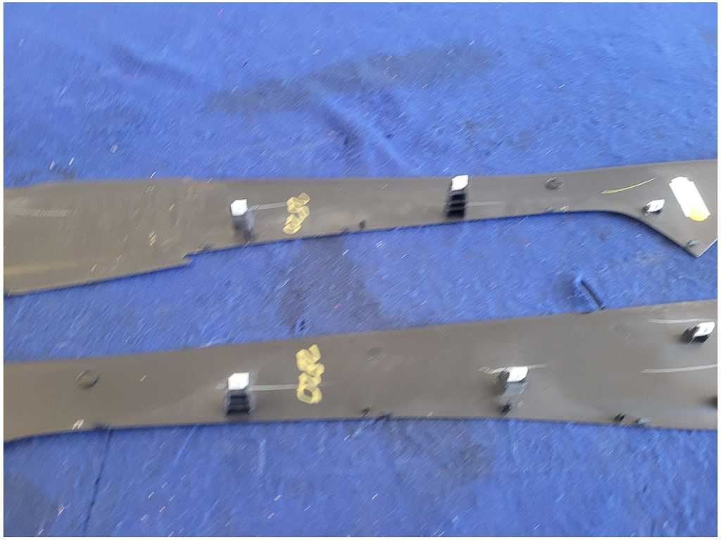 2010 - 2015 Chevrolet Camaro SS Pair Side Console Panels Center Covers 2820 - The Parts Farm