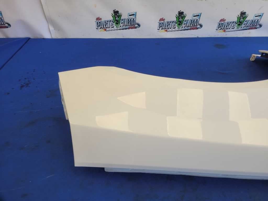 2010 - 2015 Chevrolet Camaro SS Passenger Front Fender Part Body Paint White 2626 - The Parts Farm