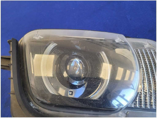 2010-2015 Chevrolet Camaro SS Passenger Front HID Headlight Lamp Light 2764