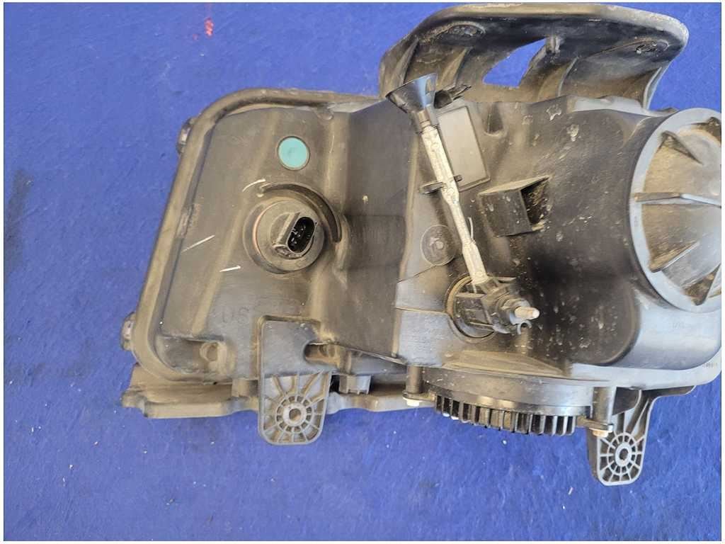 2010 - 2015 Chevrolet Camaro SS Passenger Front HID Headlight Lamp Light 2764 - The Parts Farm