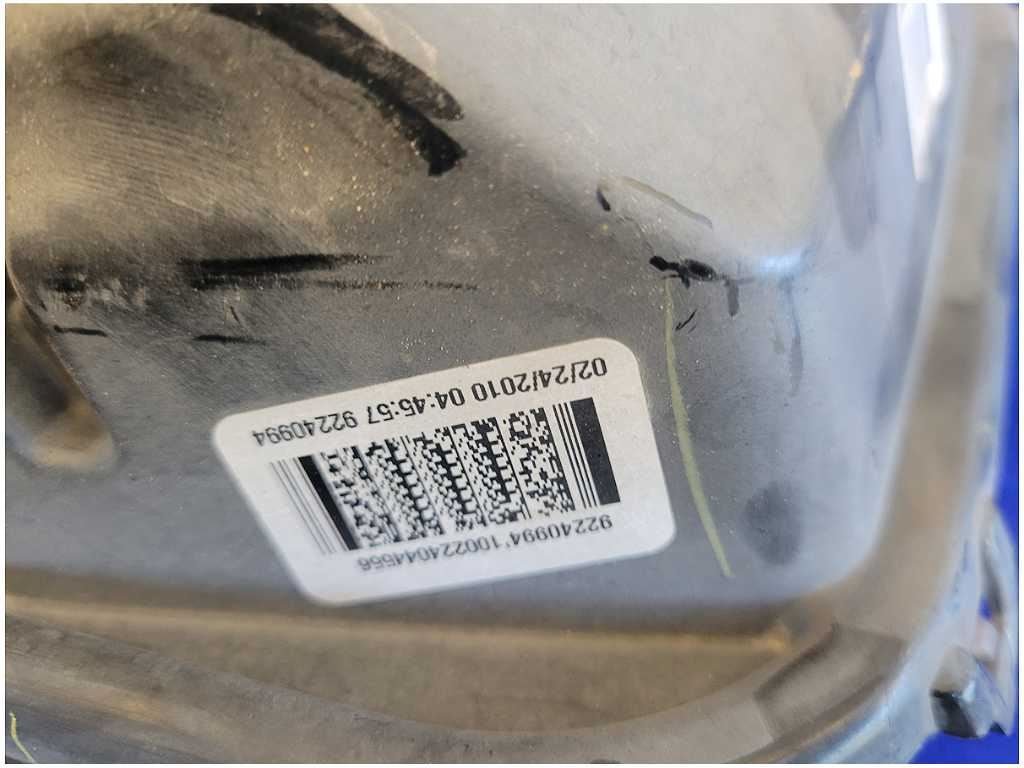 2010 - 2015 Chevrolet Camaro SS Passenger Headlight HID Opt T4F Front *Read* 2698 - The Parts Farm