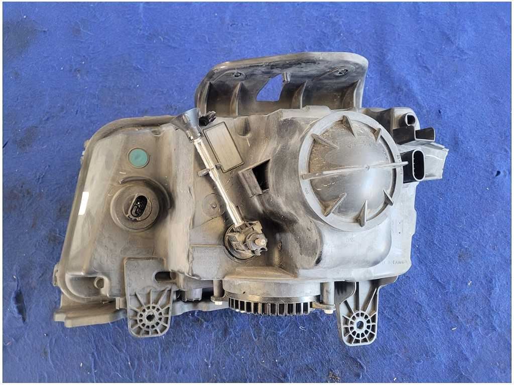 2010 - 2015 Chevrolet Camaro SS Passenger Right Headlight HID Light Lamp 2820 - The Parts Farm