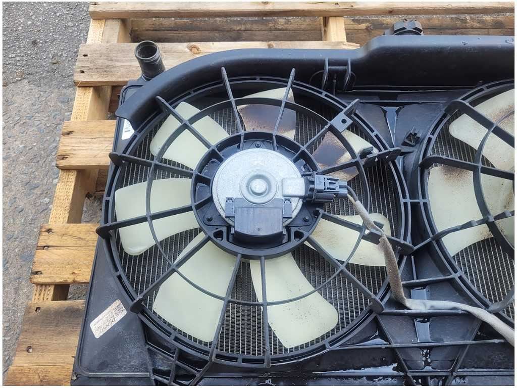 2010 - 2015 Chevrolet Camaro SS Radiator Fan Cooling Engine Front Blade 2719 - The Parts Farm