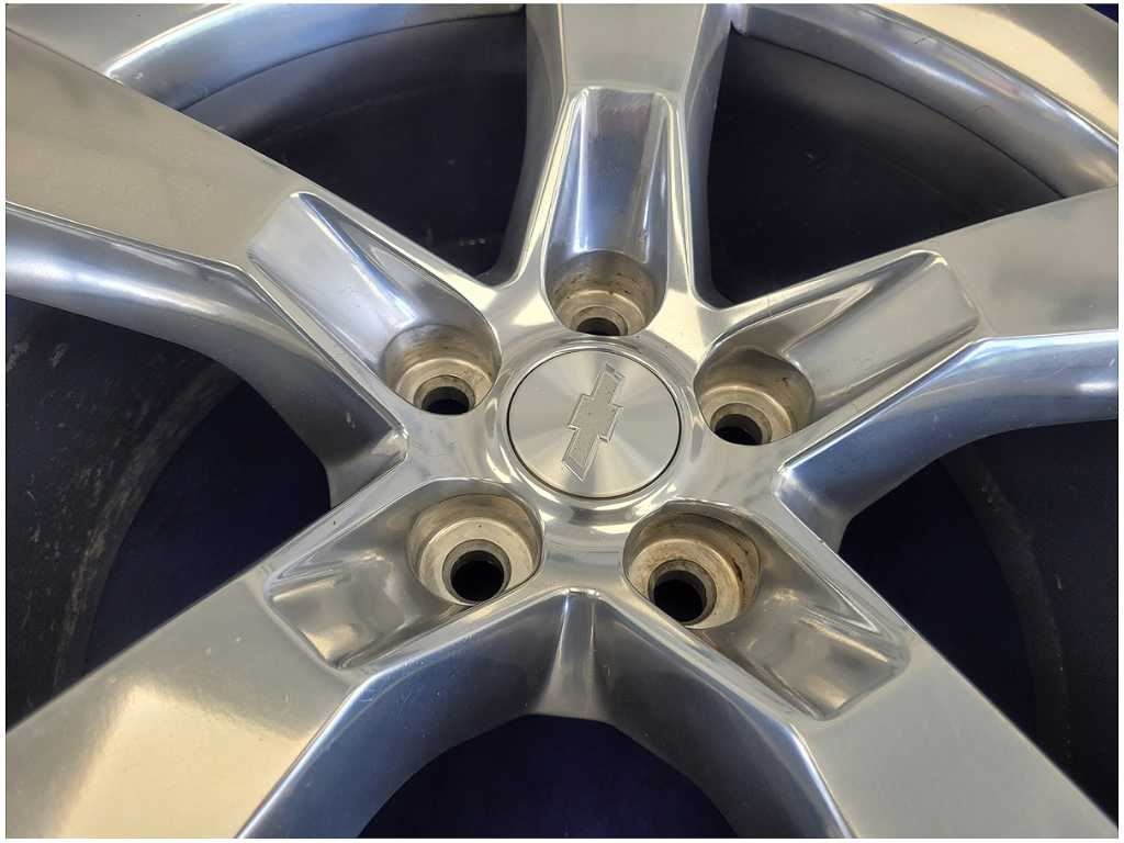 2010 - 2015 Chevrolet Camaro SS Rear Wheel 20x9 Polished Rim - The Parts Farm