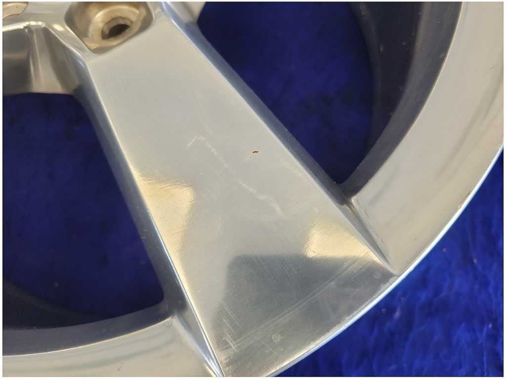 2010 - 2015 Chevrolet Camaro SS Rear Wheel 20x9 Polished Rim - The Parts Farm