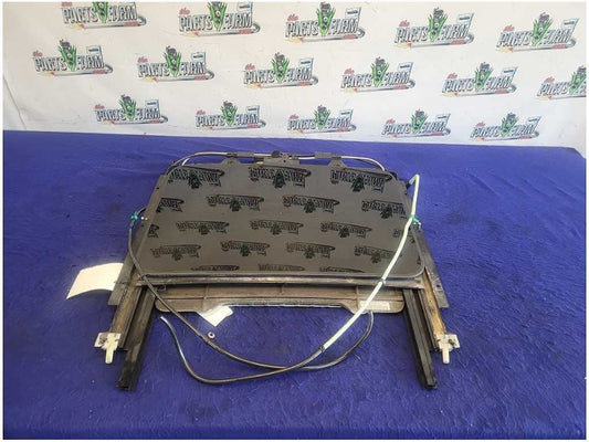 2010 - 2015 Chevrolet Camaro SS Sunroof Glass Window Upper Roof Frame Track 2719 - The Parts Farm