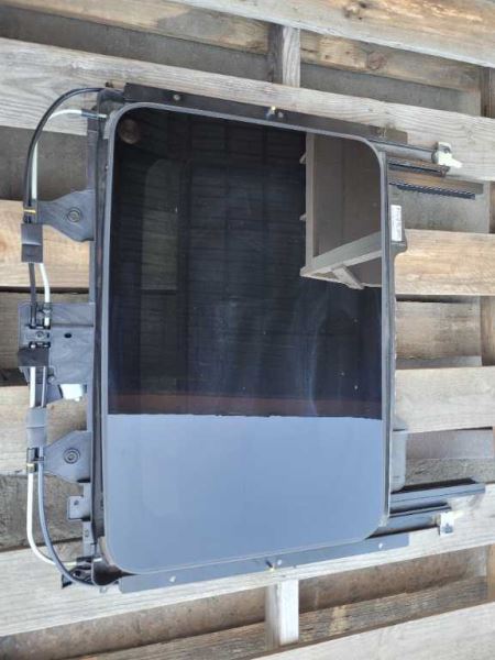 2010 - 2015 Chevrolet Camaro SS ZL1 Coupe Sunroof Top Glass Window Roof Power - The Parts Farm