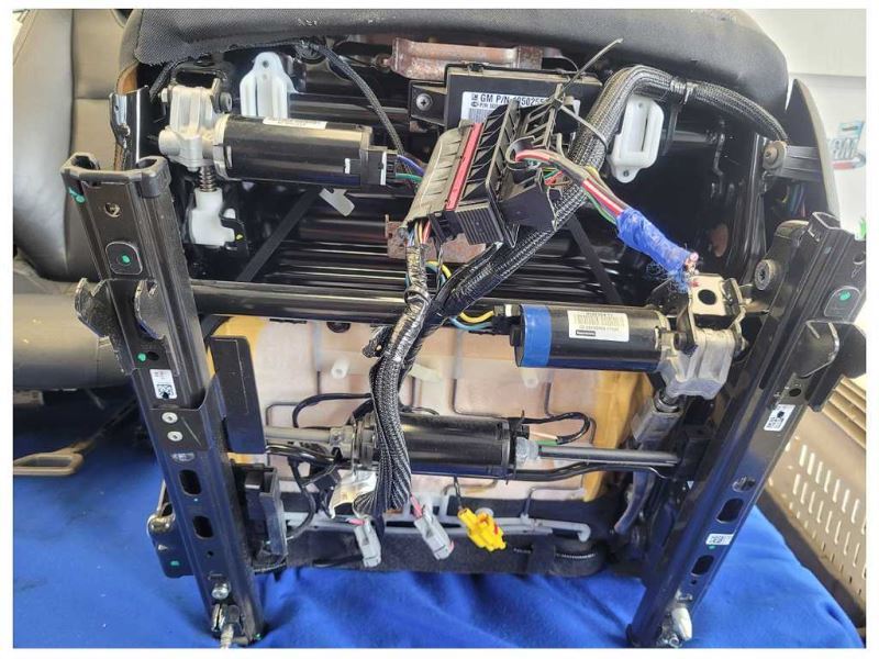 2010 - 2015 Chevy Camaro SS Set Coupe Seats Bucket Black Leather *Read* 2588 - The Parts Farm