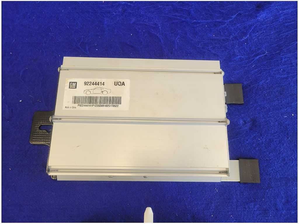 2010 Chevrolet Camaro SS Audio Radio Control Panel AM - FM Stereo 2732 - The Parts Farm