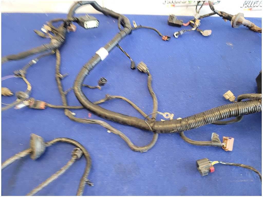 2010 Ford Mustang GT 4.6L Power Distribution Harness Fuse Engine Bay Wire 2759 - The Parts Farm
