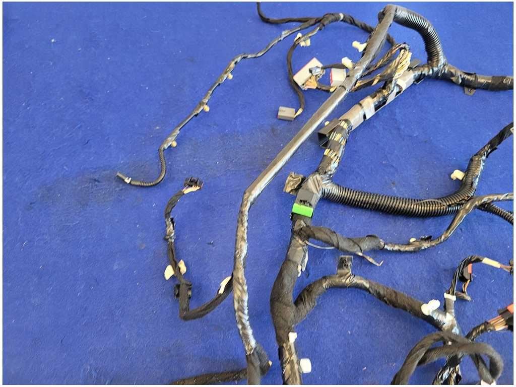 2010 Ford Mustang GT S197 4.6L Coupe Dash Harness Auto Trans *Cut Wires* 2759 - The Parts Farm