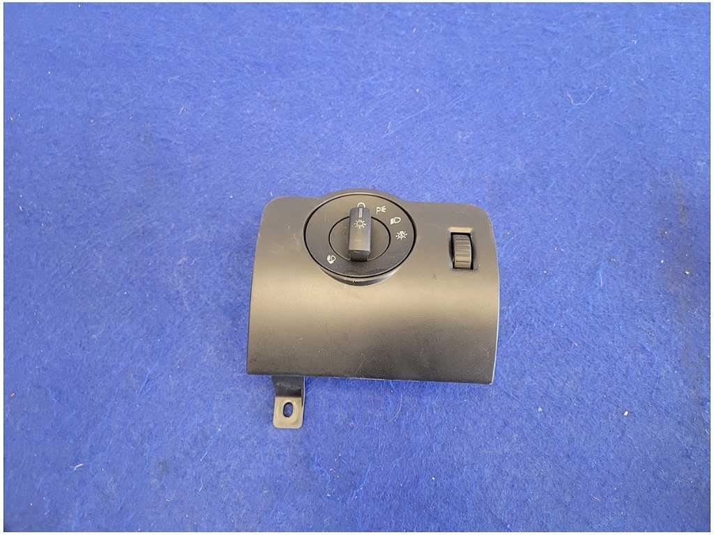 2010 Ford Mustang GT S197 Front Headlight Switch Knob Dash Light 2759 - The Parts Farm
