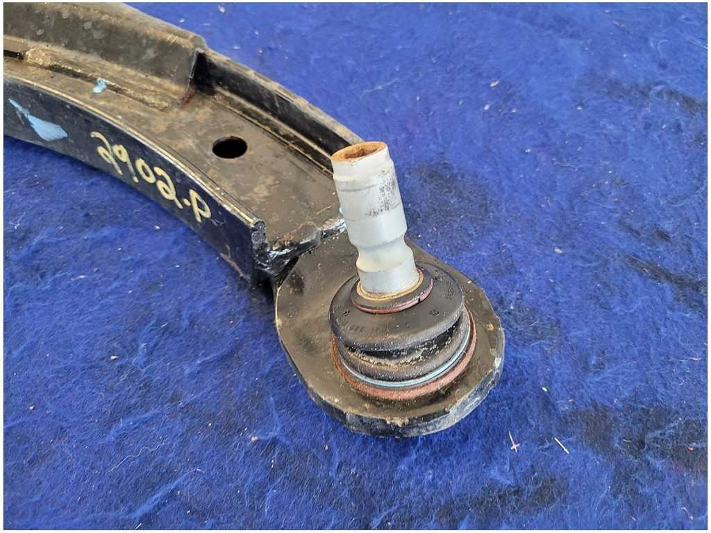 2011-2014 Ford Mustang Boss 302 Coupe Passenger Front Lower Control Arm 2902 - The Parts Farm