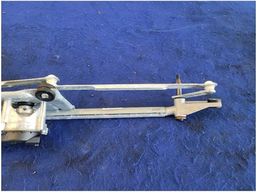 2011-2014 Ford Mustang Boss 302 GT Front Wiper Motor Linkage Windshield 2902 - The Parts Farm