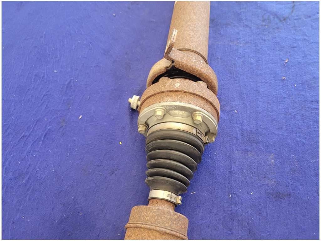 2011 - 2014 Ford Mustang GT 5.0L Driveshaft Automatic A/T Transmission 2728 - The Parts Farm